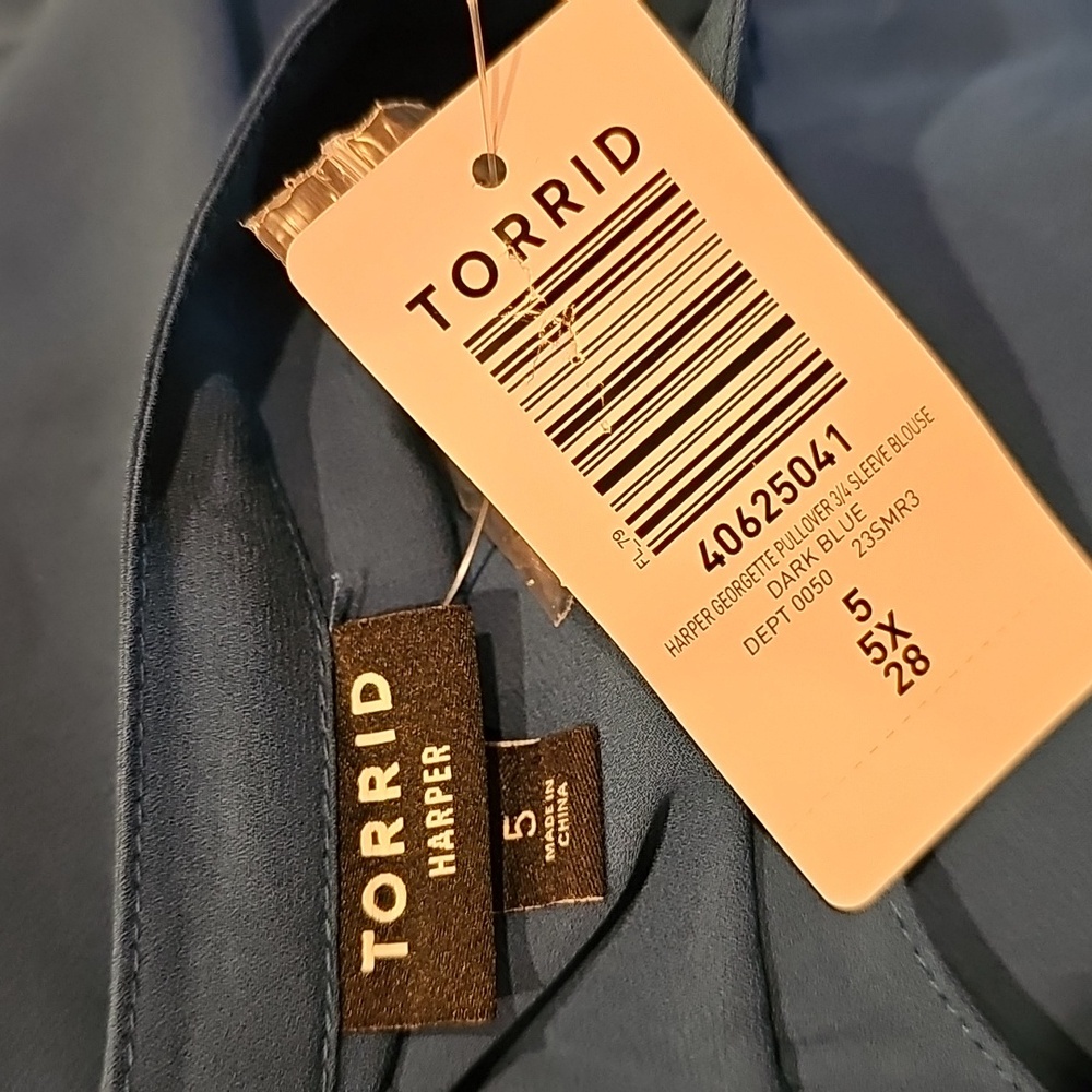 TORRID Top - Picture 6 of 7